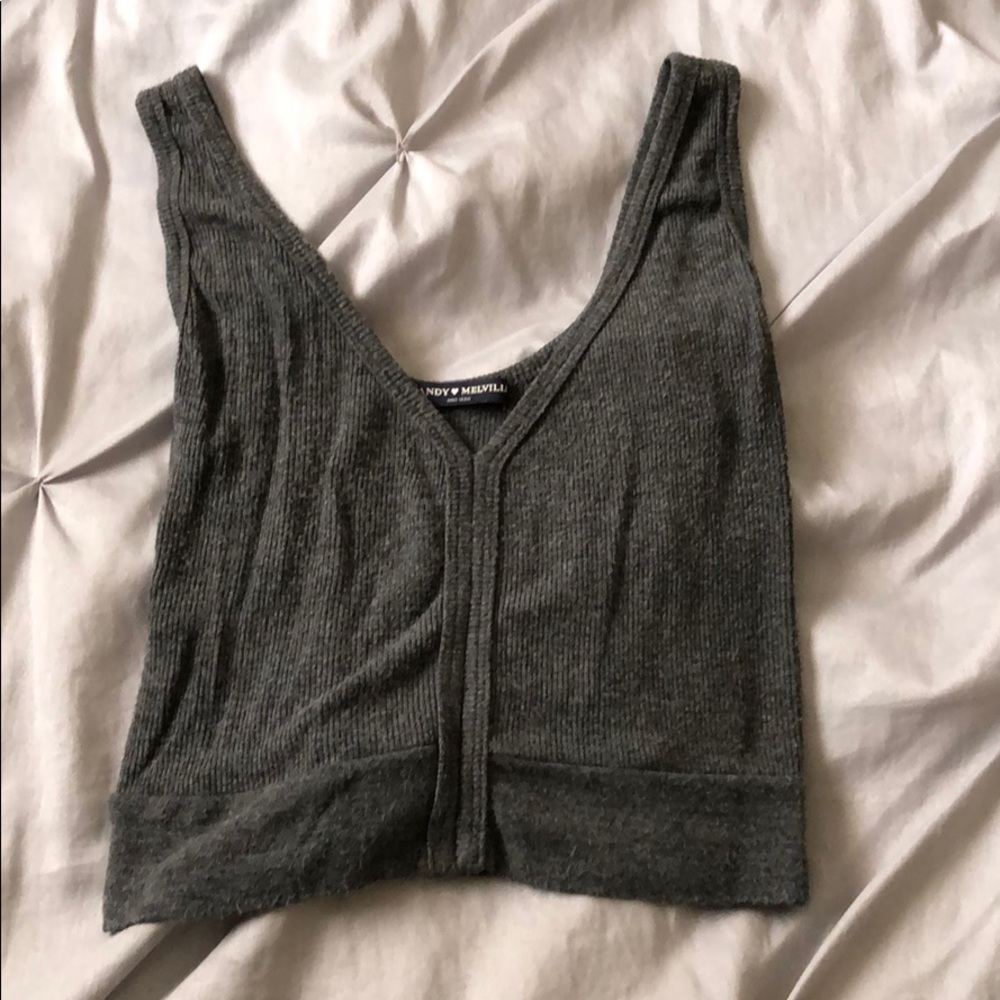 brandy melville gray crop top